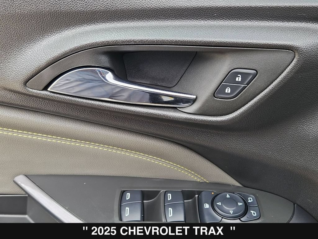Used 2025 Chevrolet Trax ACTIV w/ Driver Confidence Package FWD image 15