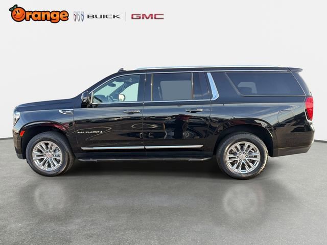 Used 2022 GMC Yukon XL SLT w/ SLT Premium Package image 6