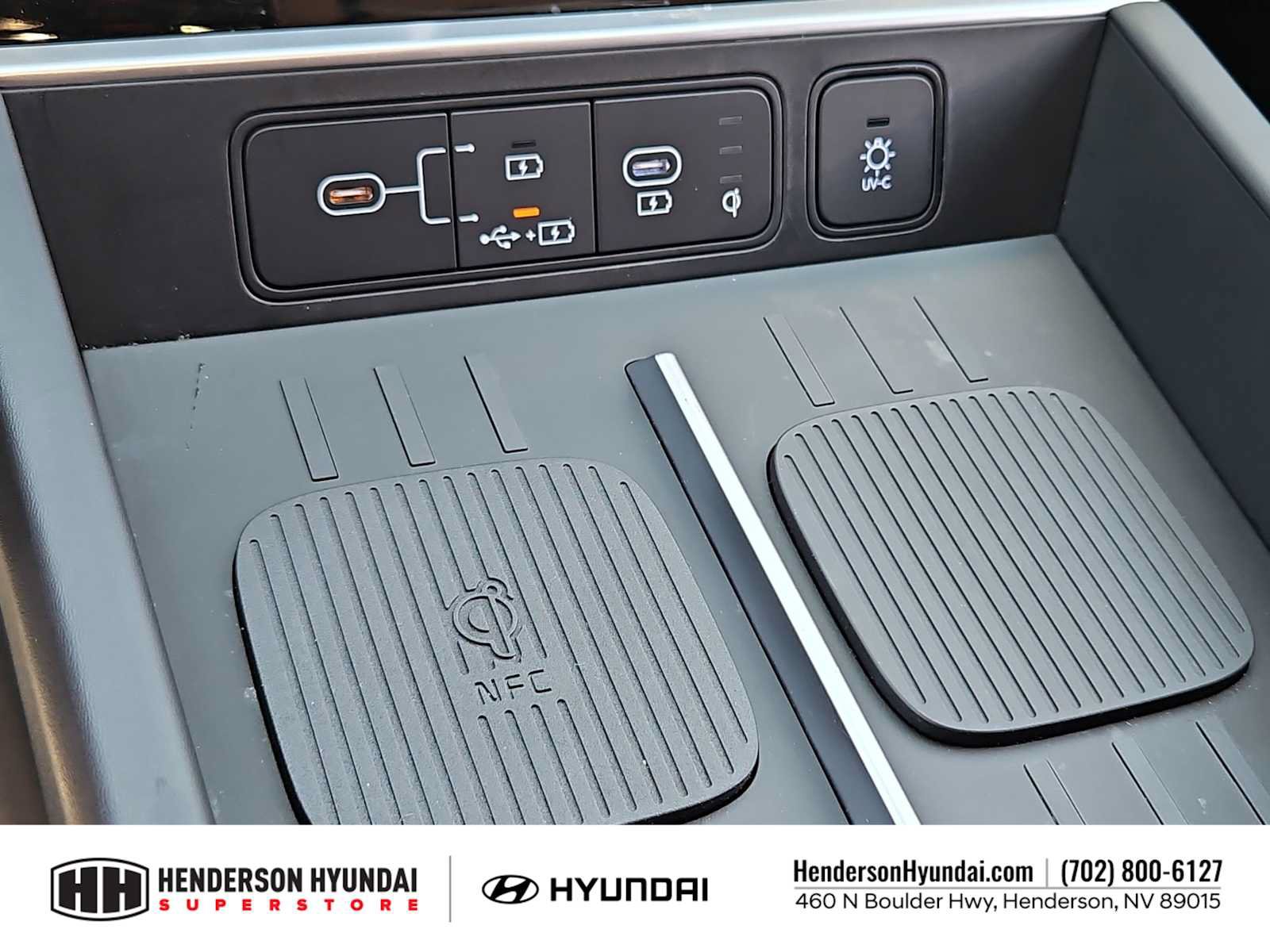 Used 2024 Hyundai Santa Fe Limited AWD/4WD image 31