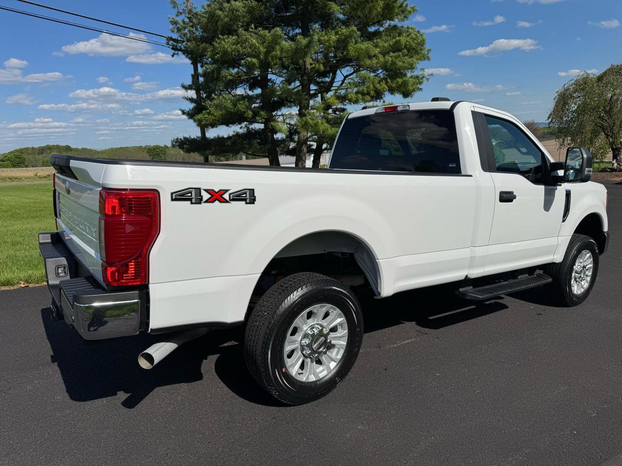 Used 2020 Ford F250 XLT w/ XLT Value Package AWD/4WD image 8