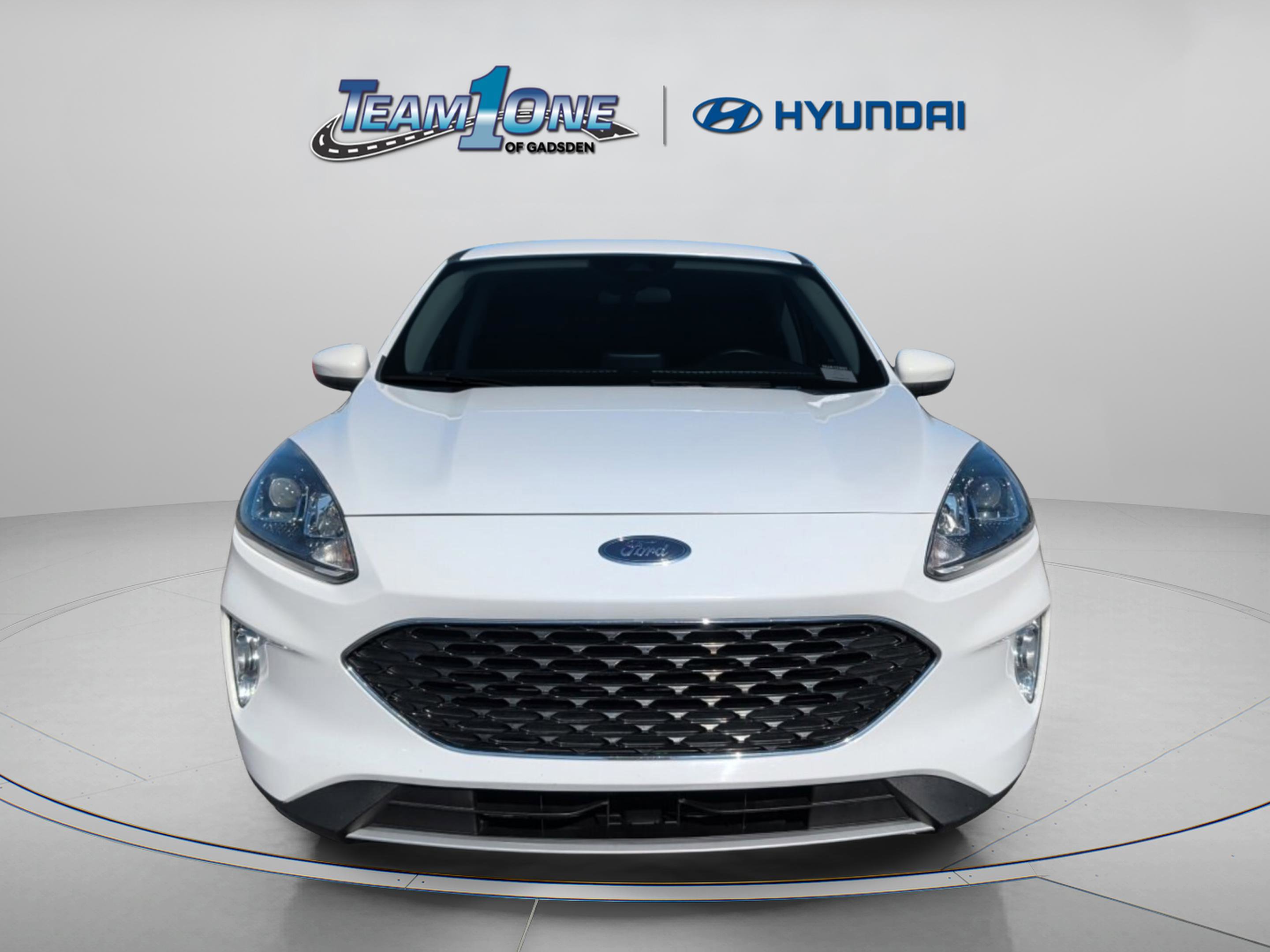 Used 2022 Ford Escape SEL image 2