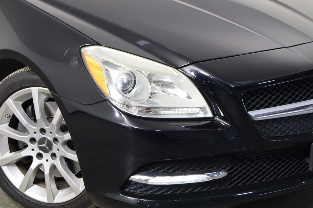 Used 2016 Mercedes-Benz SLK 300 image 37