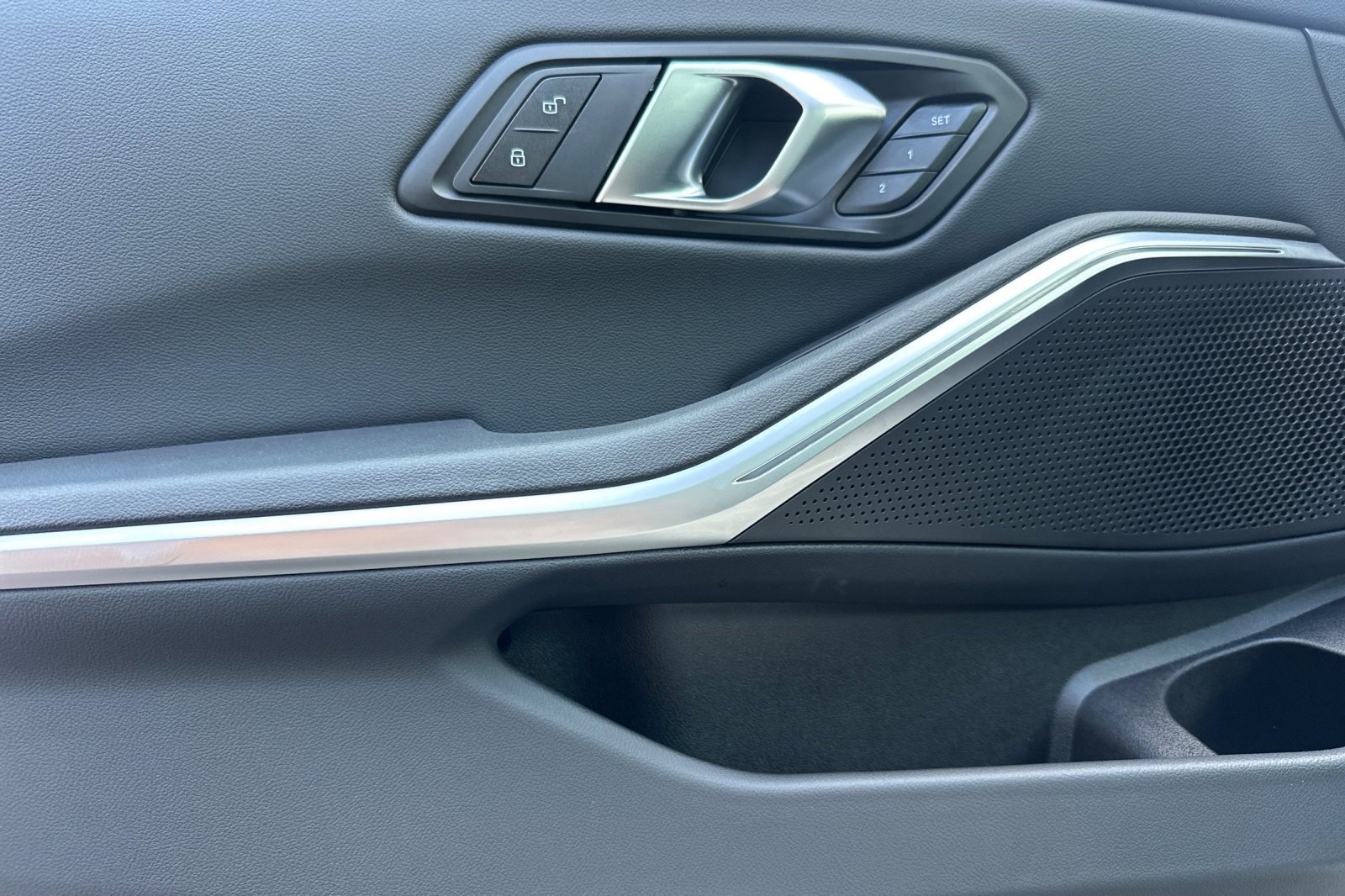 Used 2025 BMW 330i Sedan w/ Convenience Package image 12