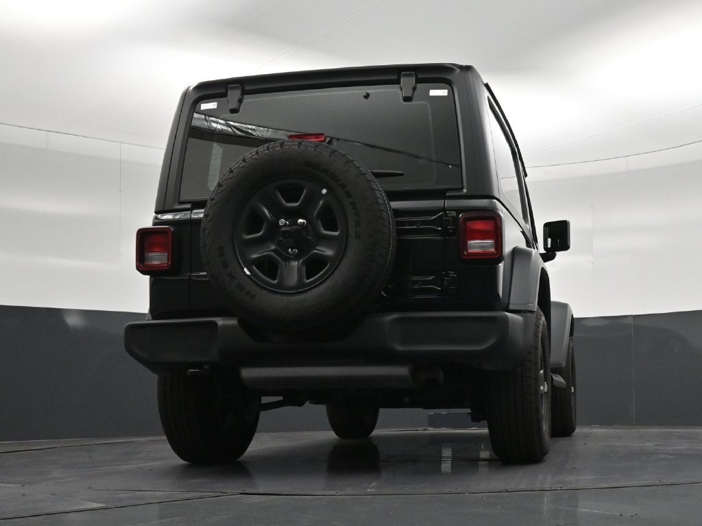 Used 2026 Jeep Wrangler Sport AWD/4WD image 24