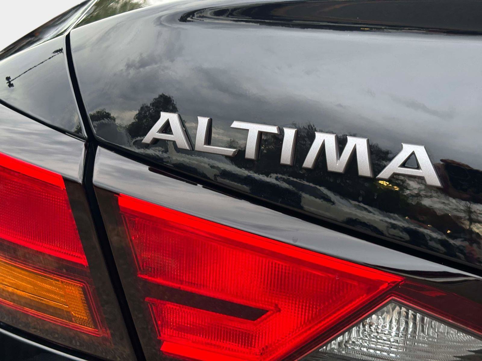 New 2025 Nissan Altima 2.5 SV image 11