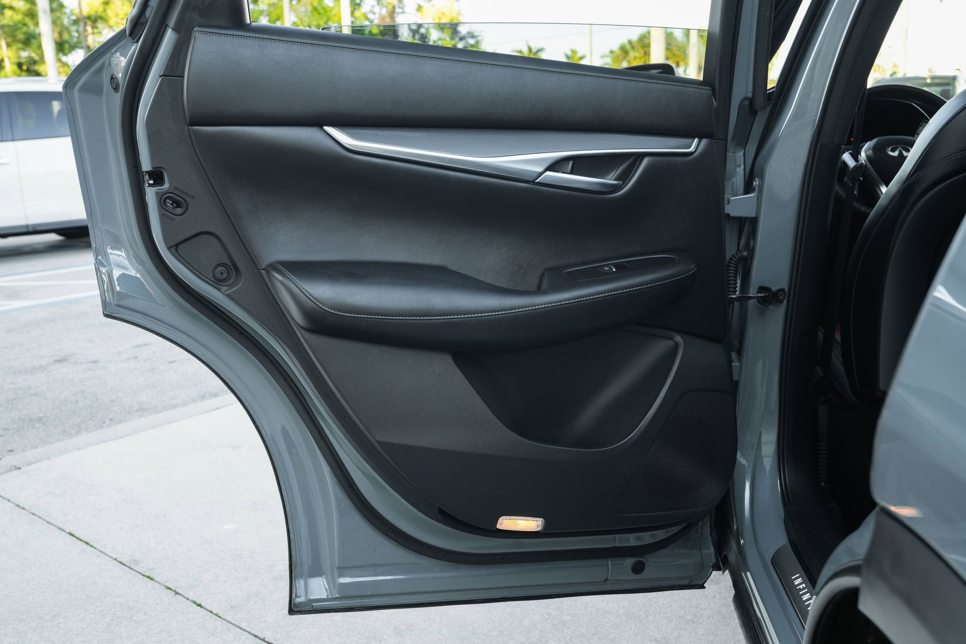Used 2023 INFINITI QX50 Sport image 31