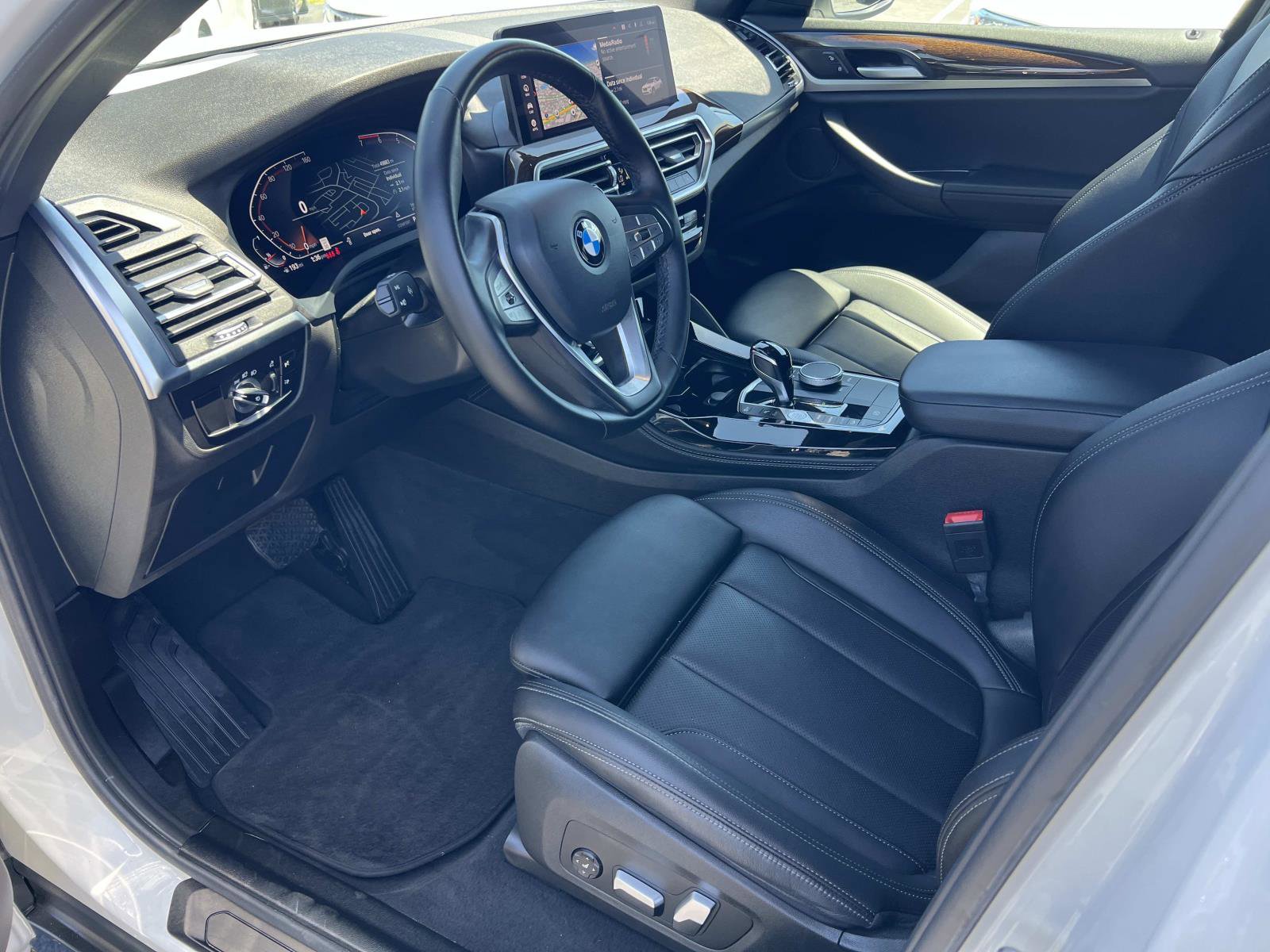 Used 2023 BMW X4 xDrive30i w/ Convenience Package AWD/4WD image 5