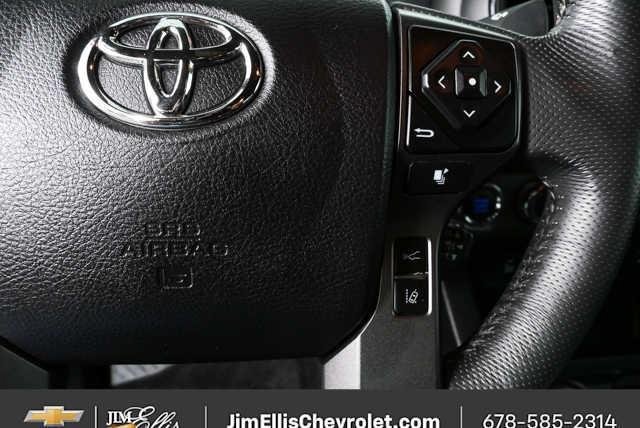 Used 2022 Toyota Tacoma TRD Sport w/ Technology Package AWD/4WD image 10