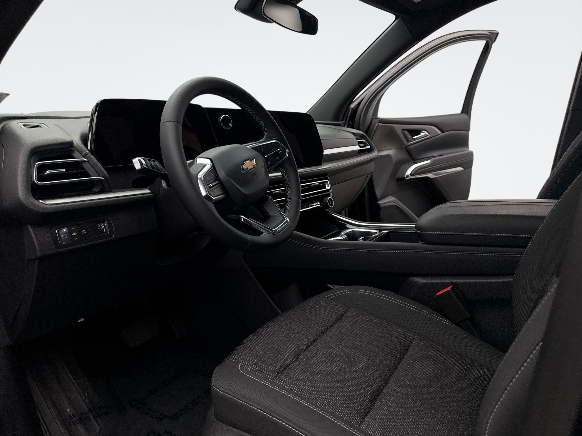 Used 2025 Chevrolet Traverse LT w/ Driver Confidence Package FWD image 10