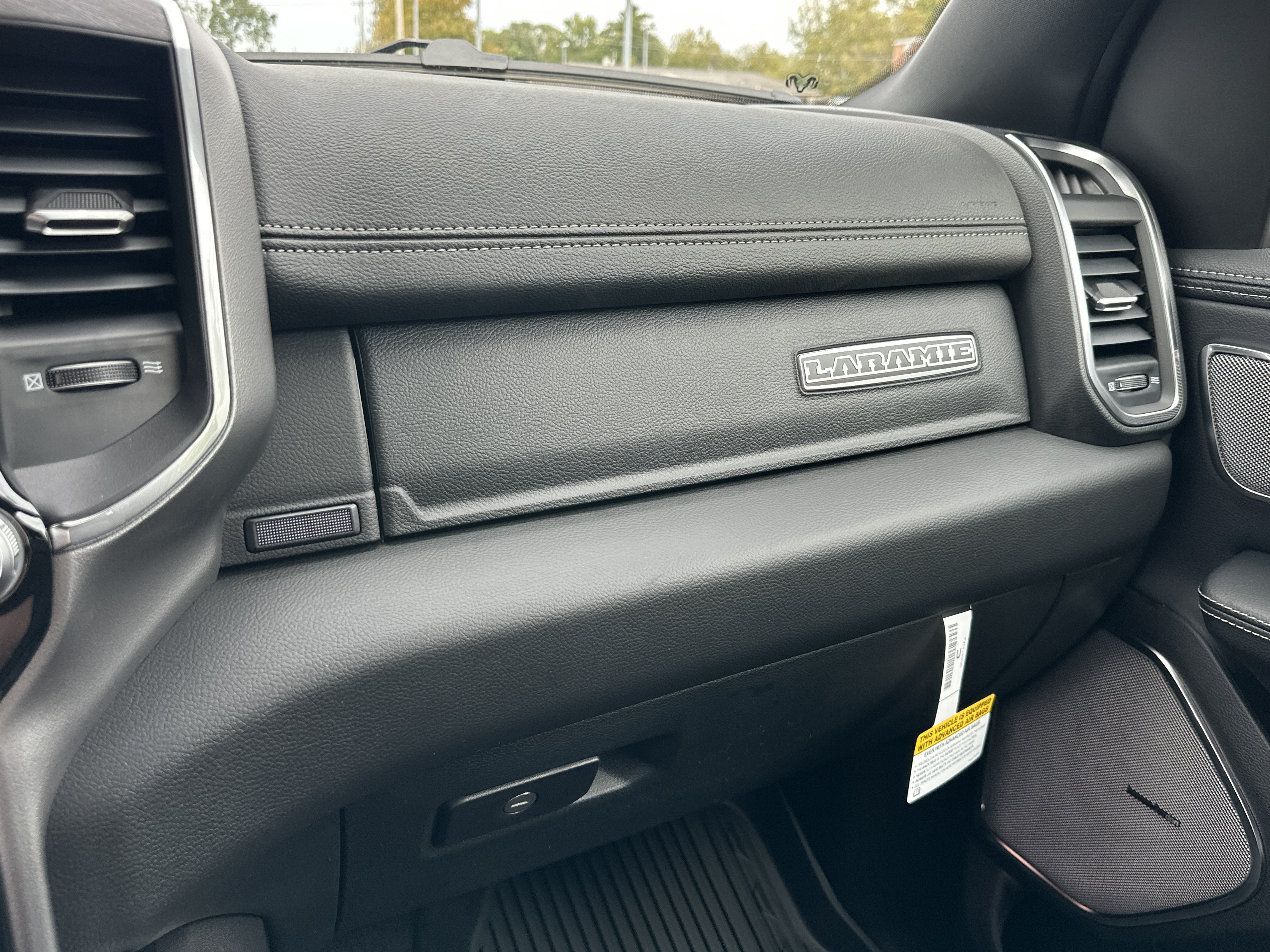 New 2027 RAM 1500 Laramie AWD/4WD image 5