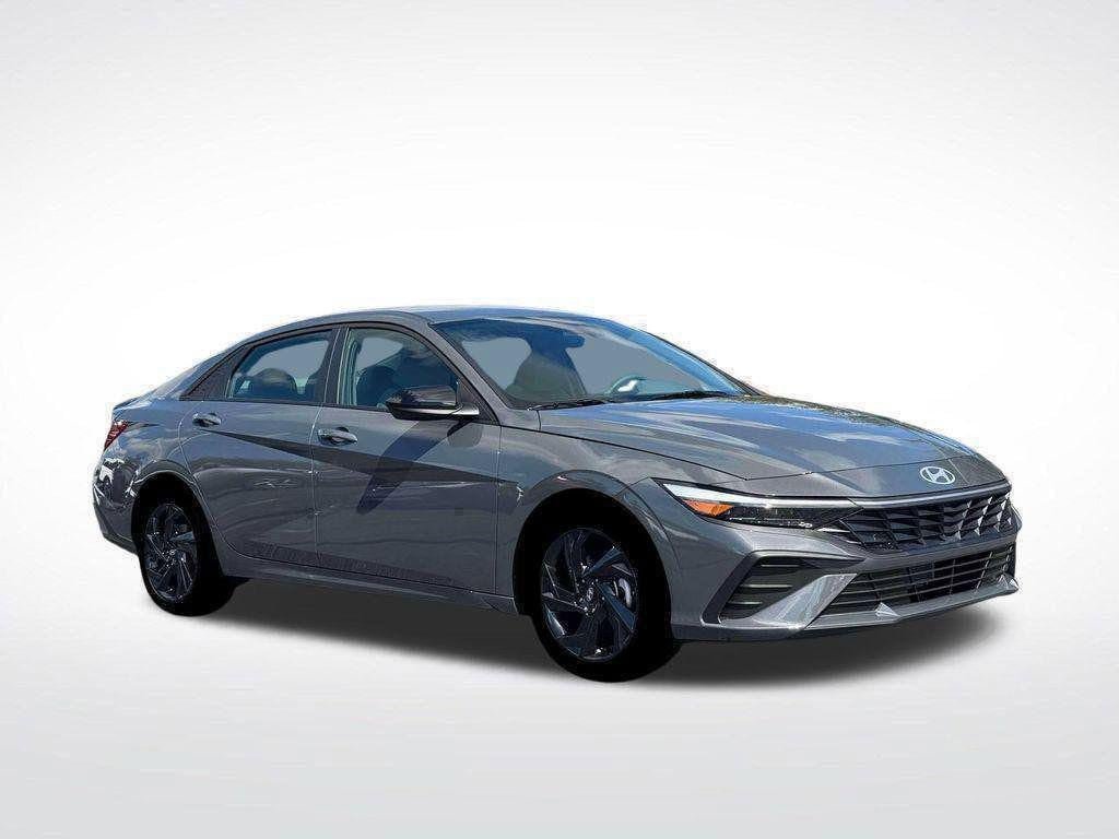 New 2026 Hyundai Elantra Sport FWD image 10
