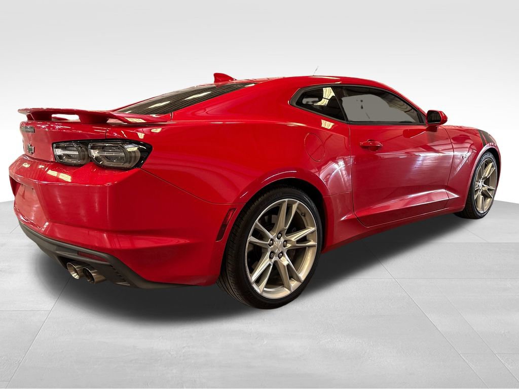 Used 2019 Chevrolet Camaro SS RWD image 5
