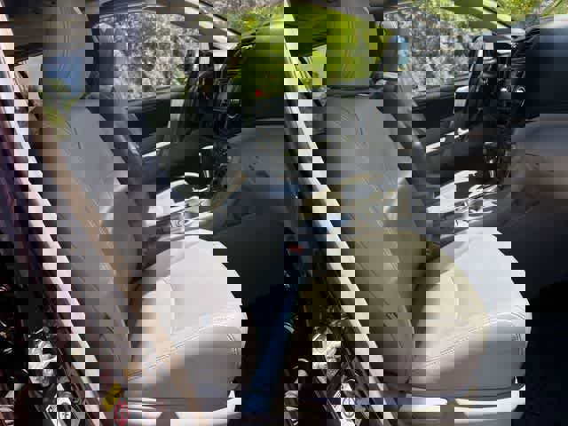 Used 2013 Toyota Highlander SE FWD image 12