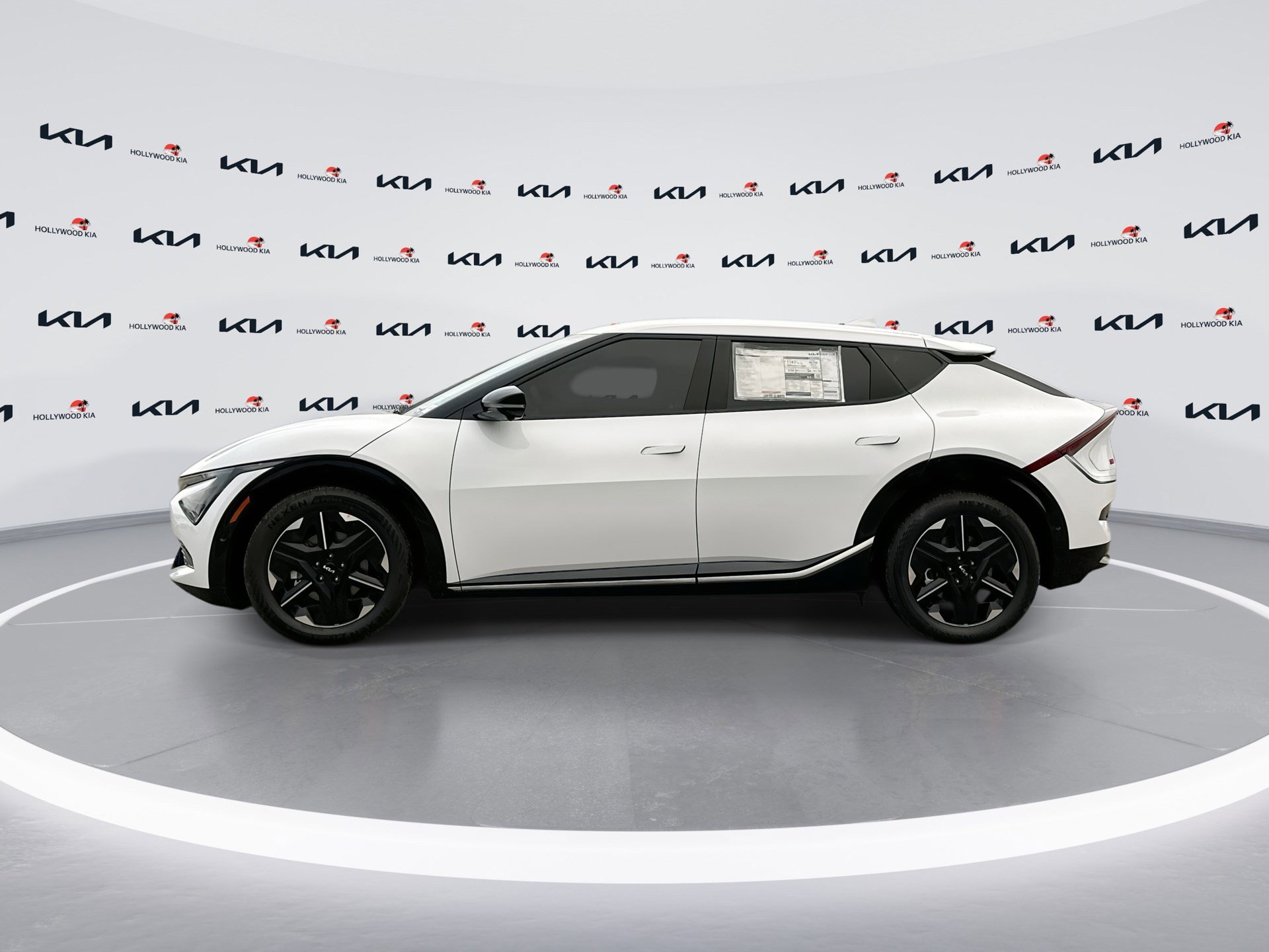 New 2025 Kia EV6 Wind image 5