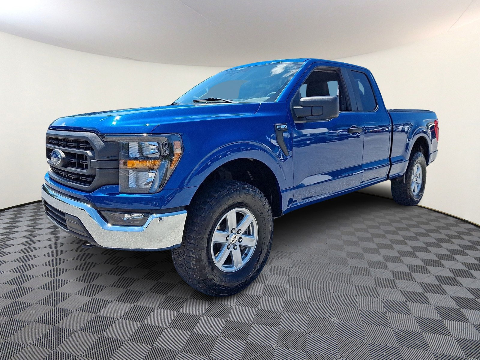Used 2023 Ford F150 XL w/ XL Chrome Appearance Package AWD/4WD image 3