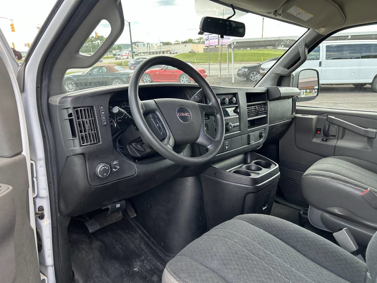 Used 2023 GMC Savana 2500 w/ Driver Convenience Package RWD image 4