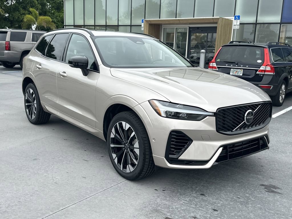 New 2026 Volvo XC90 T8 Core w/ Protection Package Premier image 5