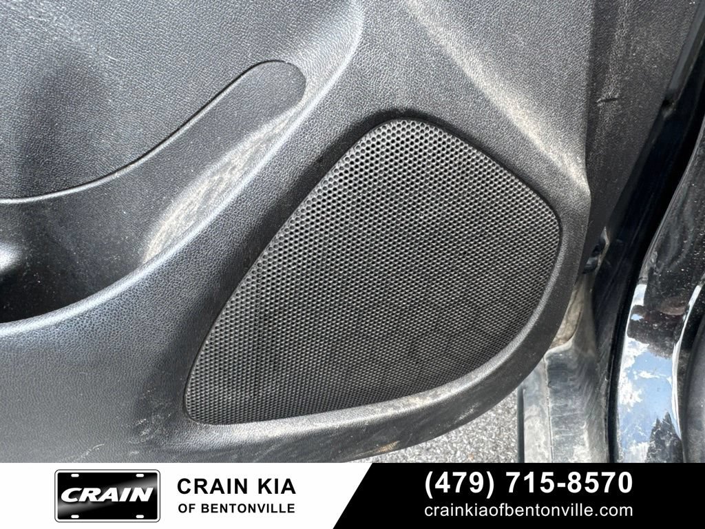 Used 2018 Chevrolet Malibu LT FWD image 14