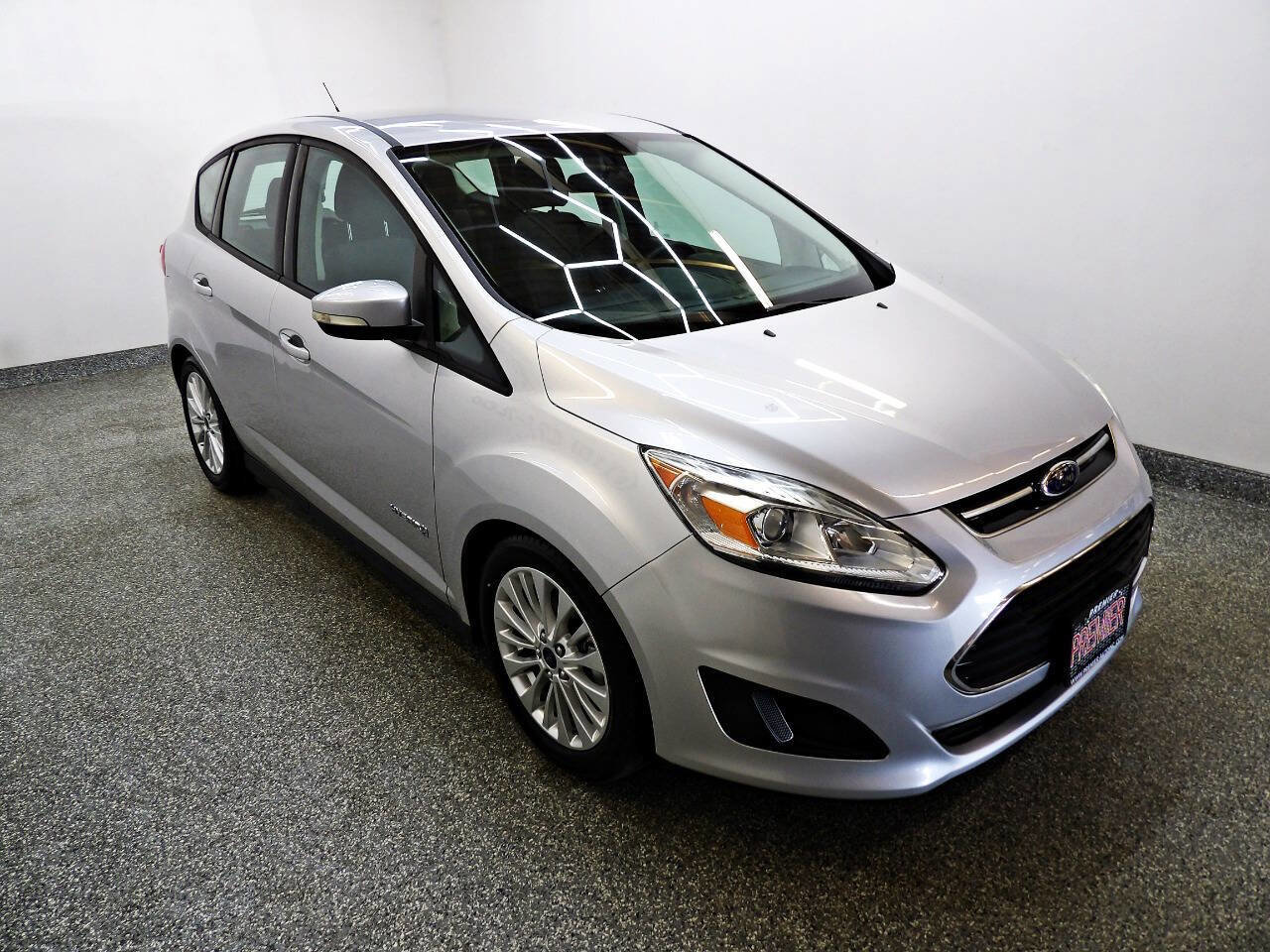 Used 2017 Ford C-MAX SE FWD image 3