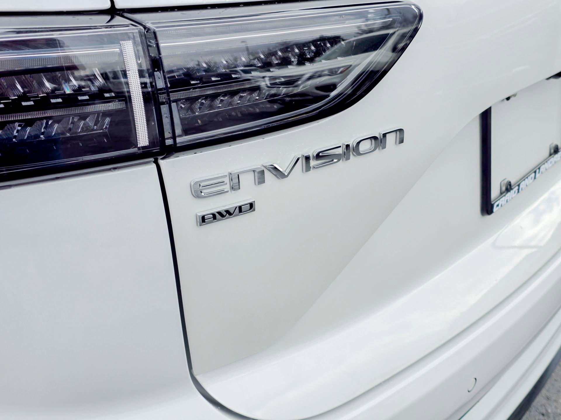 Used 2024 Buick Envision Avenir image 23