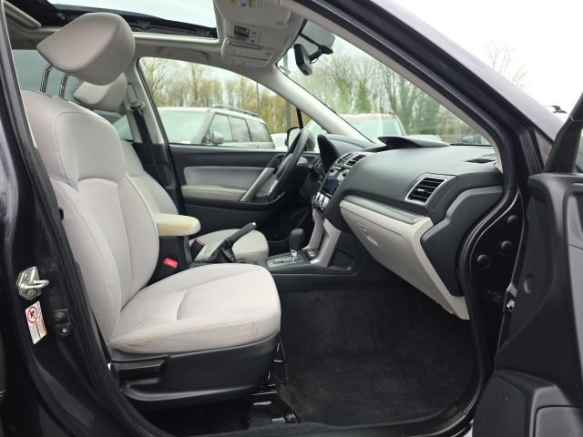 Used 2017 Subaru Forester 2.5i Premium w/ All-Weather Package image 22