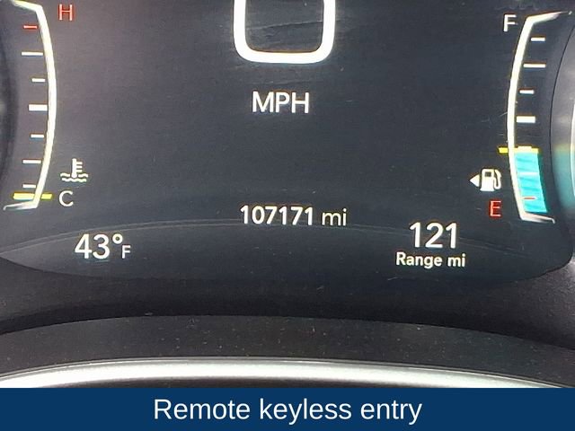 Used 2021 Chrysler Pacifica Touring image 6