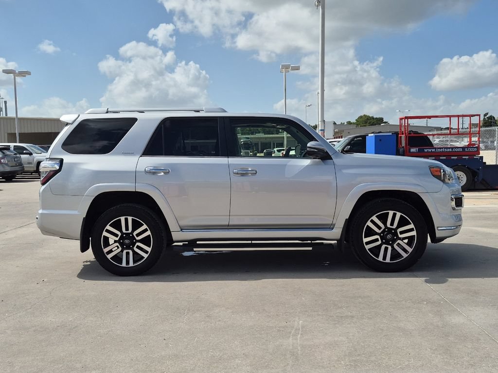 Used 2024 Toyota 4Runner Limited AWD/4WD image 7