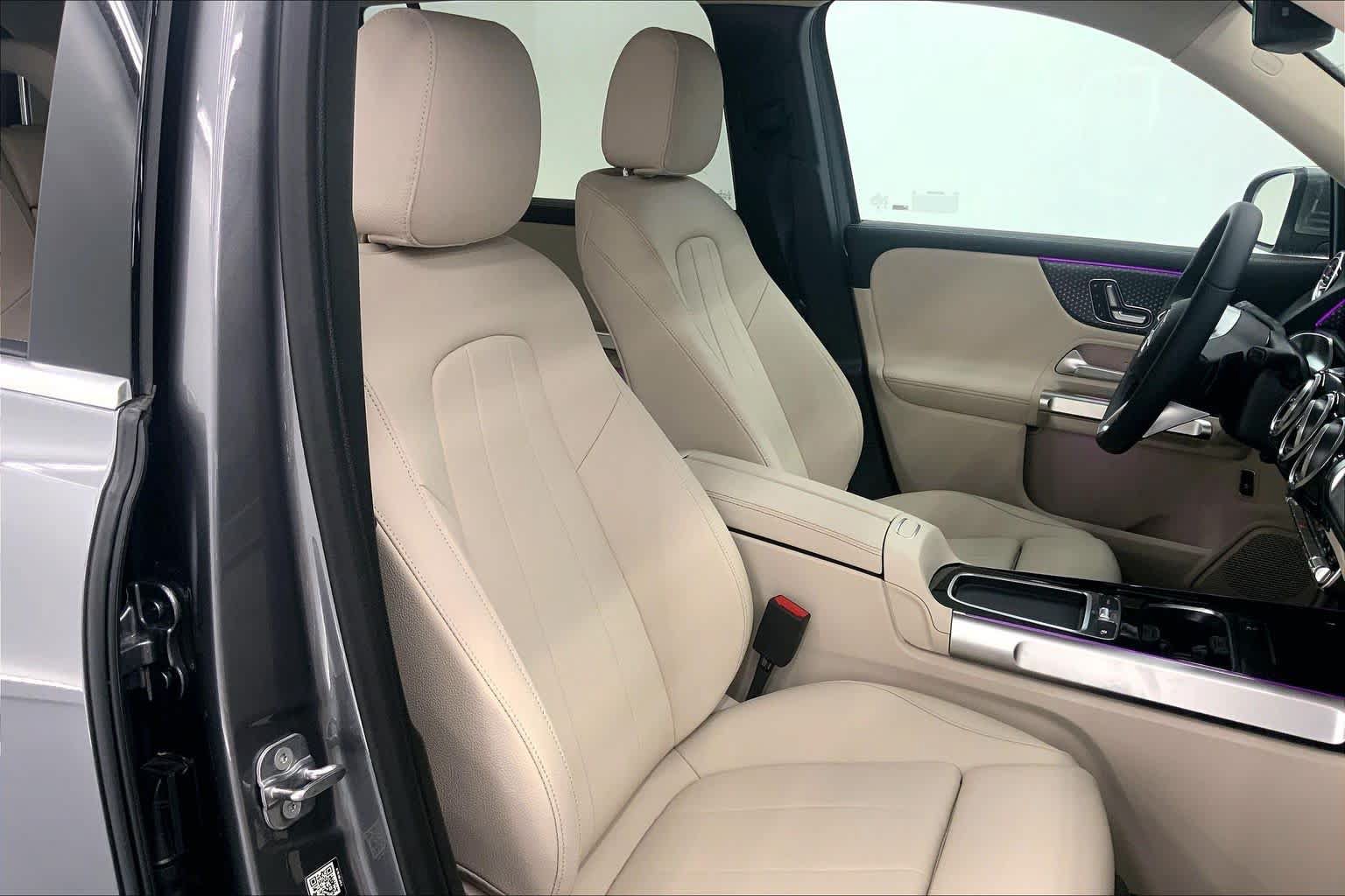 New 2026 Mercedes-Benz GLB 250 image 3