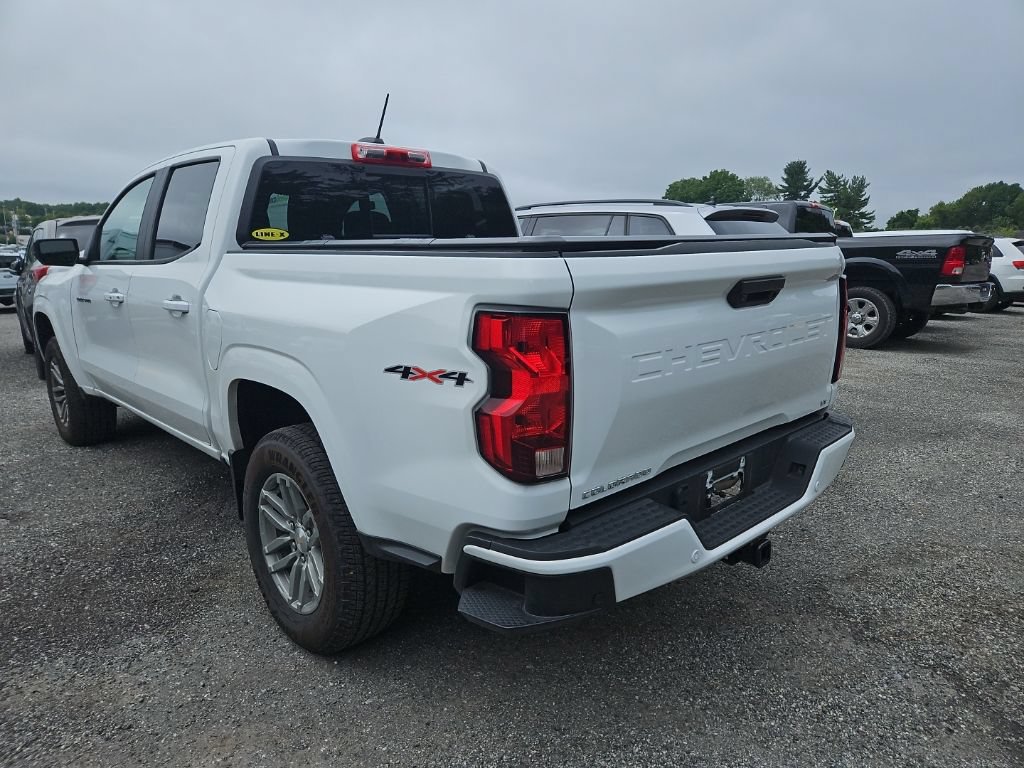 Used 2024 Chevrolet Colorado LT w/ LT Convenience Package II AWD/4WD image 5