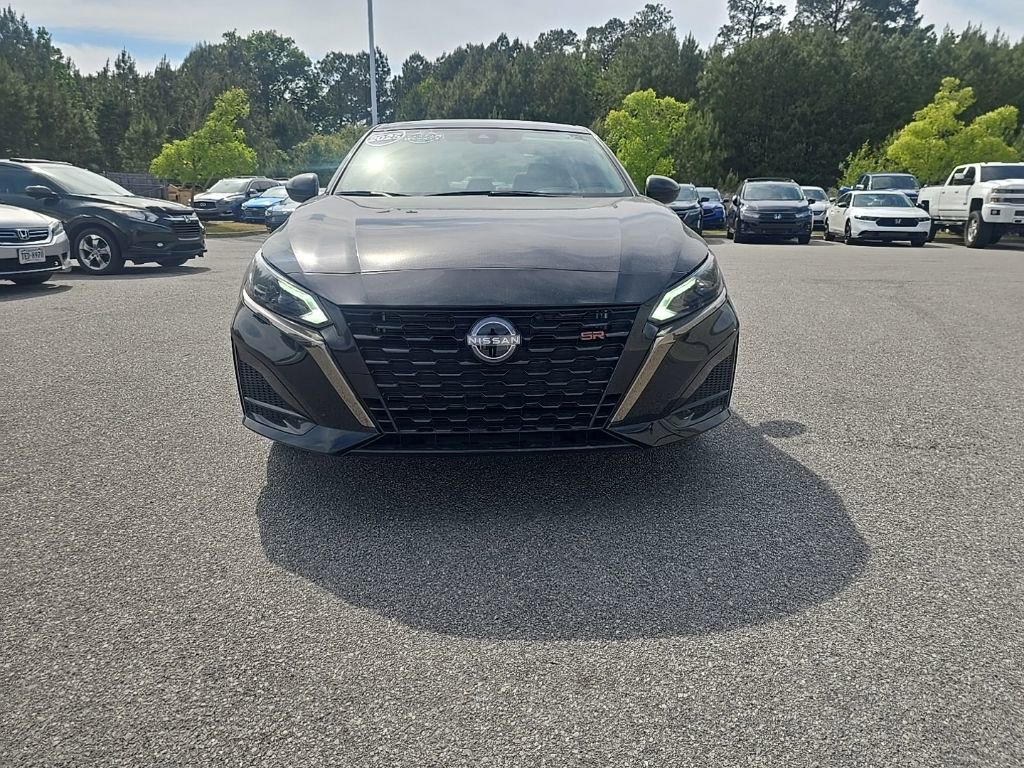 Used 2025 Nissan Altima 2.5 SR FWD image 8