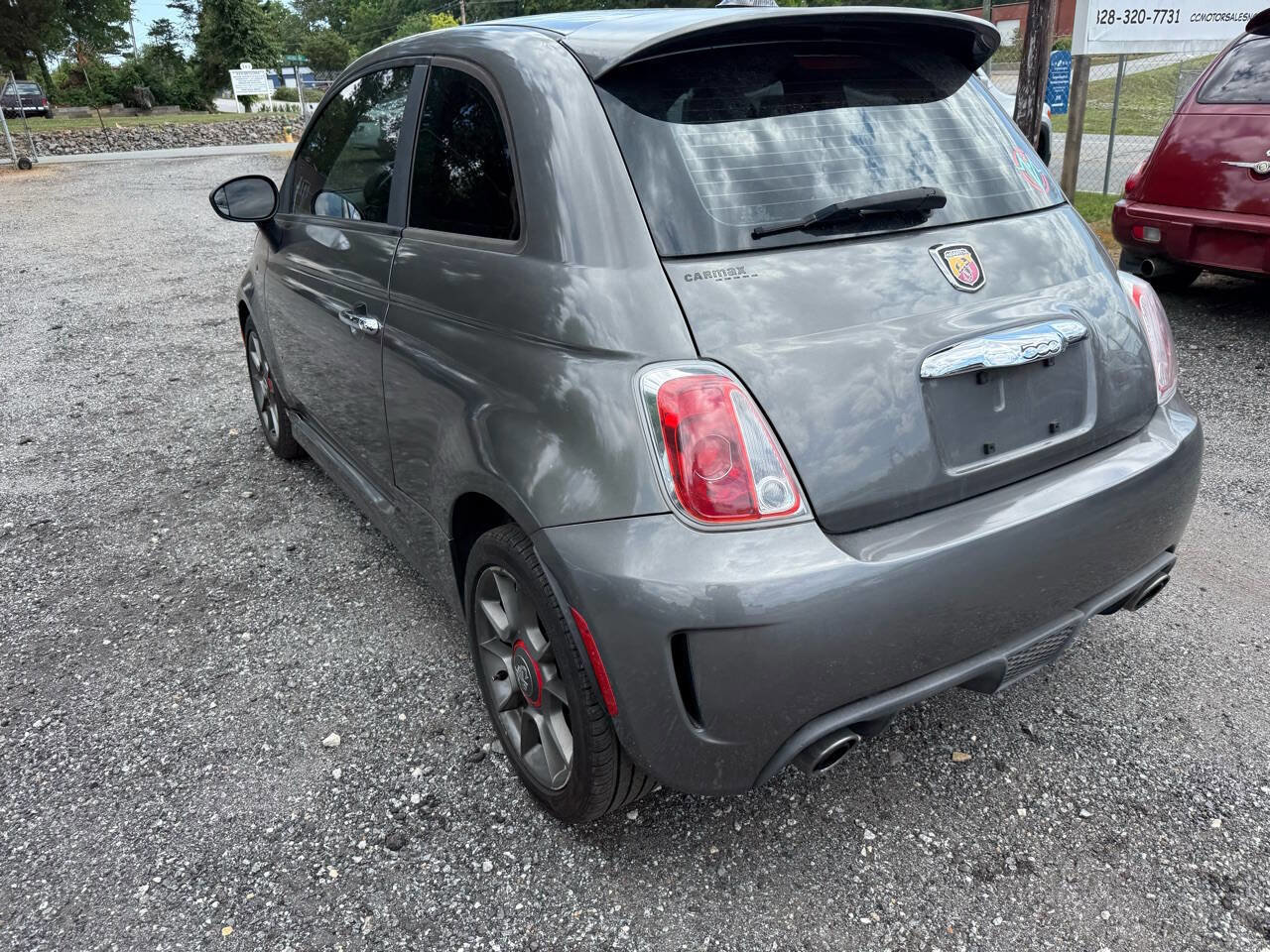 Used 2013 FIAT 500 Abarth w/ Beats Audio Pkg FWD image 9