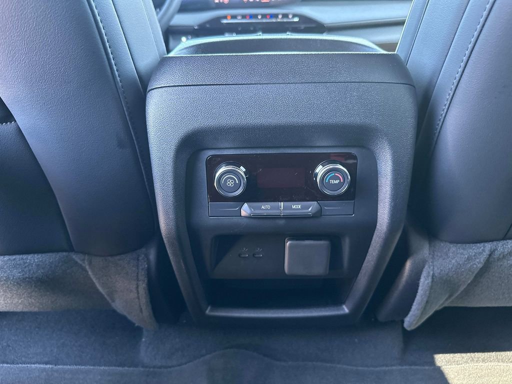 New 2026 Buick Enclave Sport Touring w/ Super Cruise Package image 18