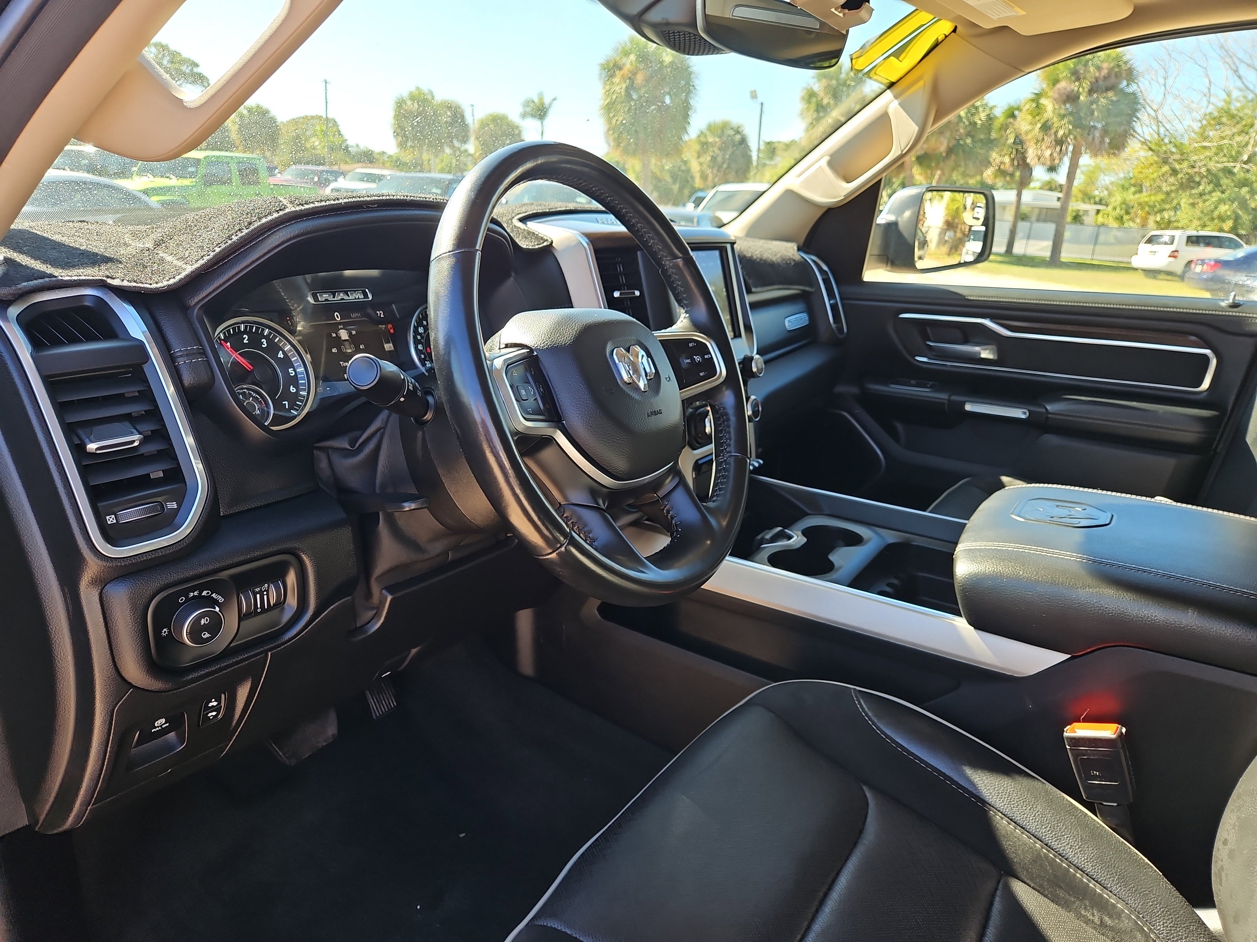 Used 2021 RAM 1500 Laramie image 12