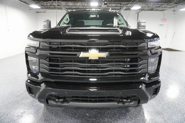 New 2025 Chevrolet Silverado 2500 Custom w/ Custom Value Package image 12