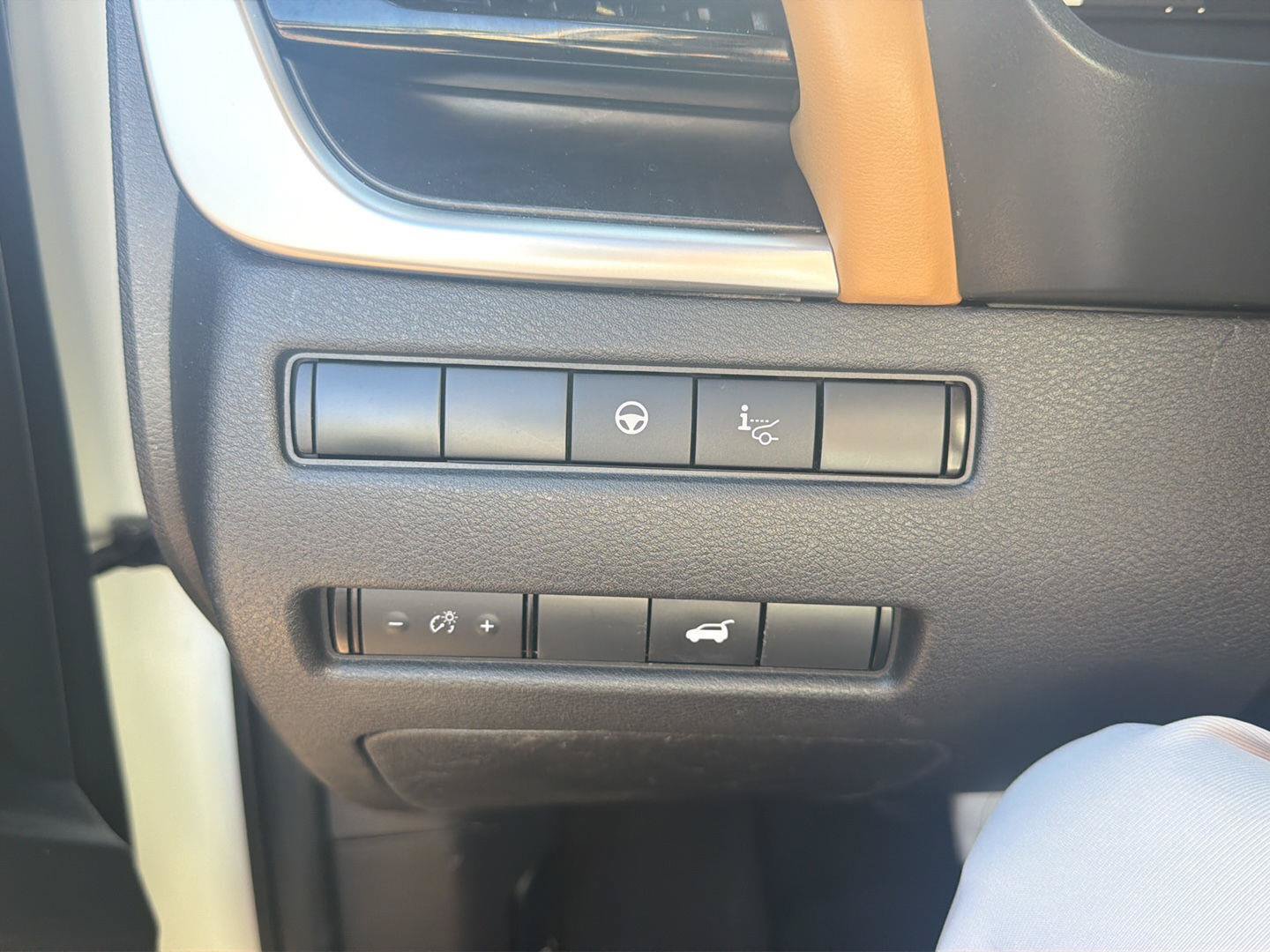 Used 2022 Nissan Rogue Platinum w/ Head-Up Display Package FWD image 19