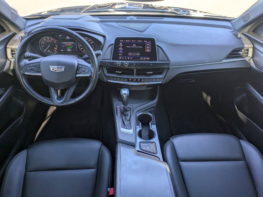 Used 2021 Cadillac CT4 Luxury image 14