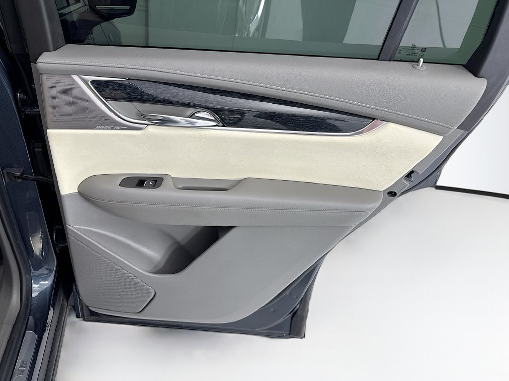 Used 2021 Cadillac XT6 Premium Luxury FWD image 27