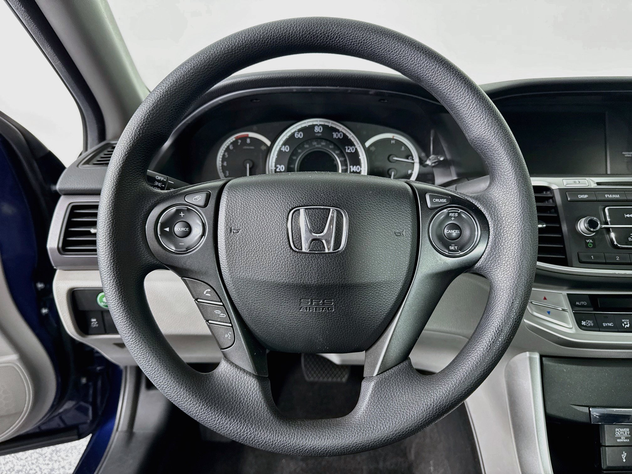 Used 2015 Honda Accord LX image 11