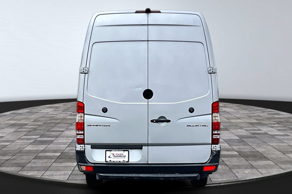 Used 2015 Mercedes-Benz Sprinter 2500 image 6