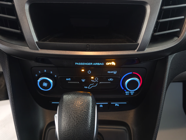 Used 2022 Ford Transit Connect XLT FWD image 19