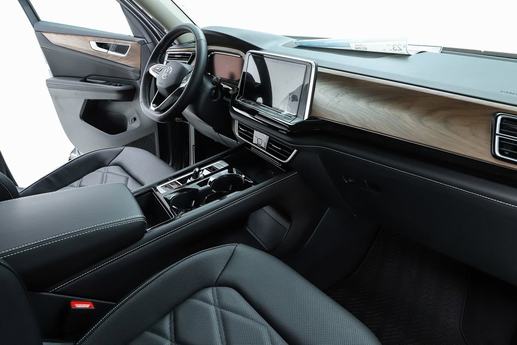 New 2026 Volkswagen Atlas SE FWD image 33