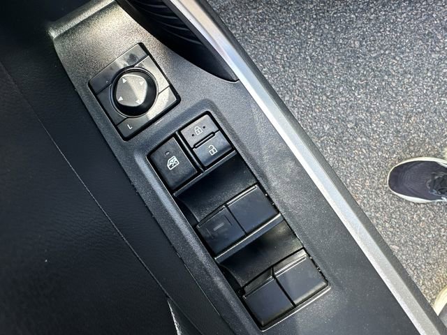 Certified 2024 Toyota RAV4 LE AWD/4WD image 33