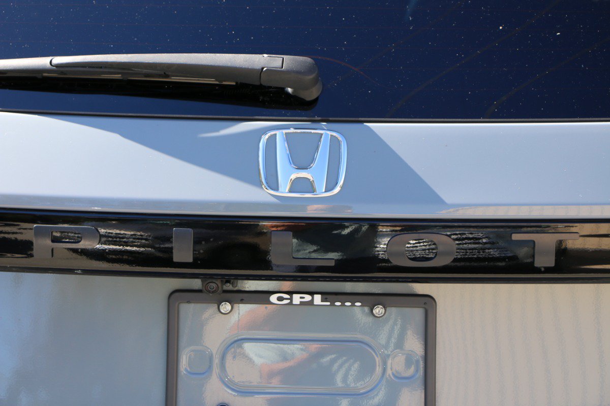 Used 2025 Honda Pilot Touring image 5