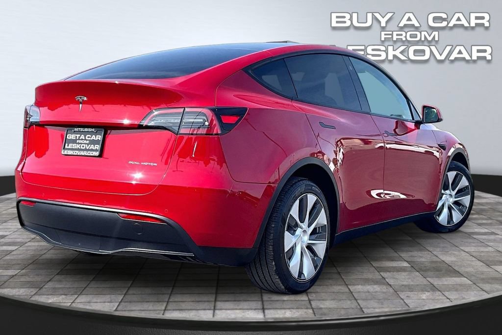 Used 2022 Tesla Model Y Long Range AWD/4WD image 13