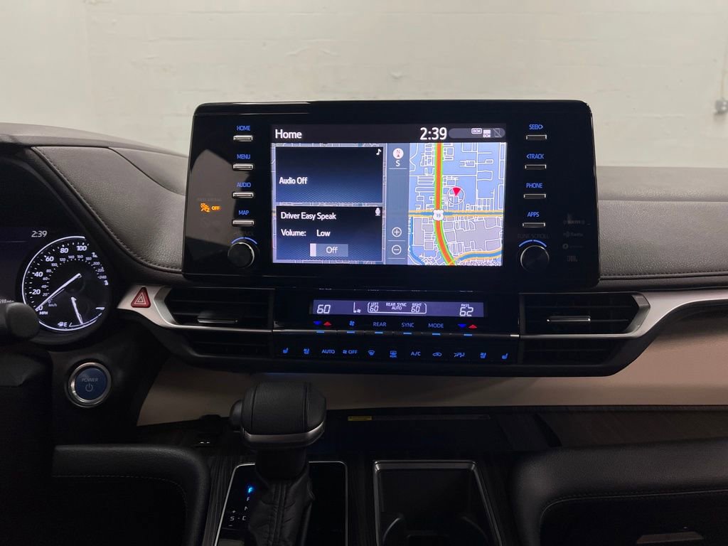 Used 2022 Toyota Sienna Platinum image 20