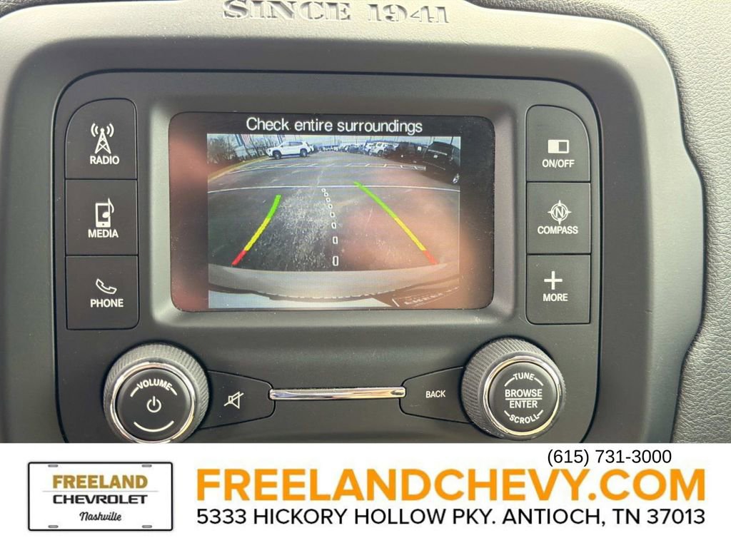 Used 2016 Jeep Renegade Latitude image 35