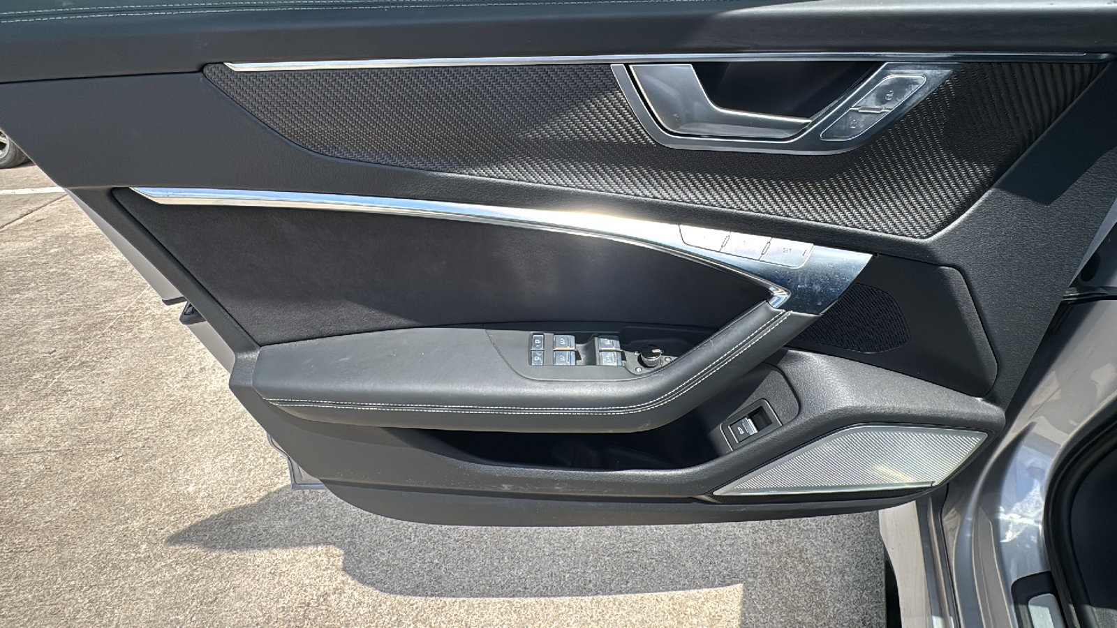 Used 2024 Audi RS 6 performance AWD/4WD image 12