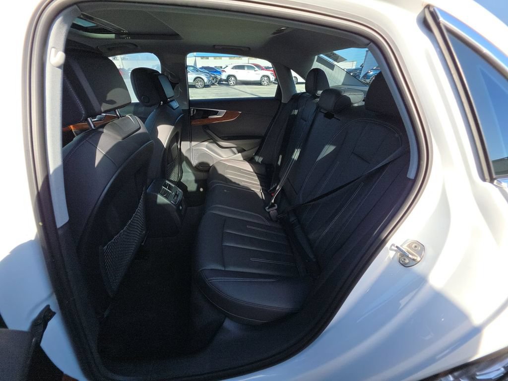 Used 2023 Audi A4 2.0T Premium w/ Convenience Package AWD/4WD image 5