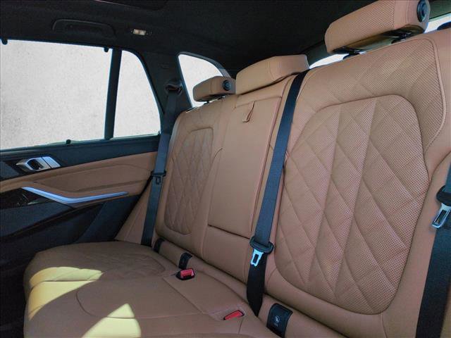 New 2026 BMW X5 xDrive50e image 16