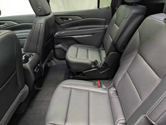 New 2026 Chevrolet Traverse LT image 13
